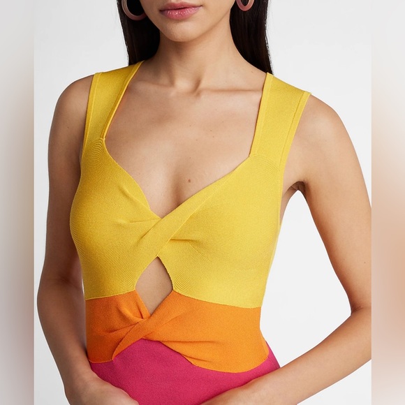 Body Contour Color Block Cutout Midi Sweater Dress - Picture 2 of 8